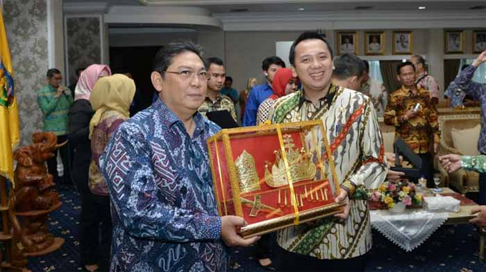 Wakil Ketua DPR RI Drs Utut Adianto